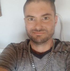 Meet your Posher, Zach